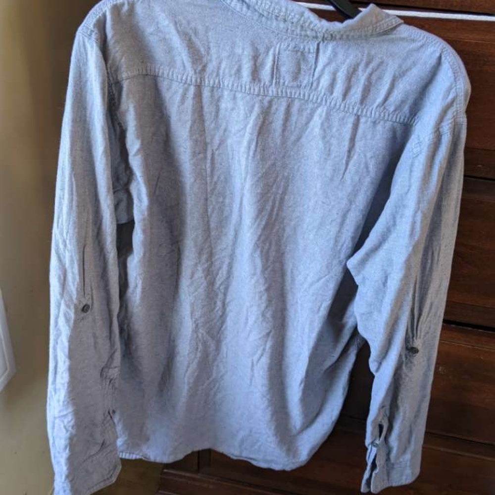 Levi's button up - Picture 2 of 3